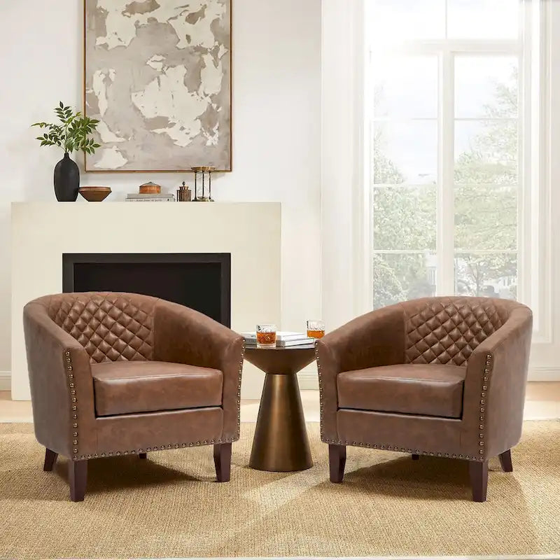 2 Fauteuils d'appoint en cuir végétalien de style tonneau avec garniture cloutée