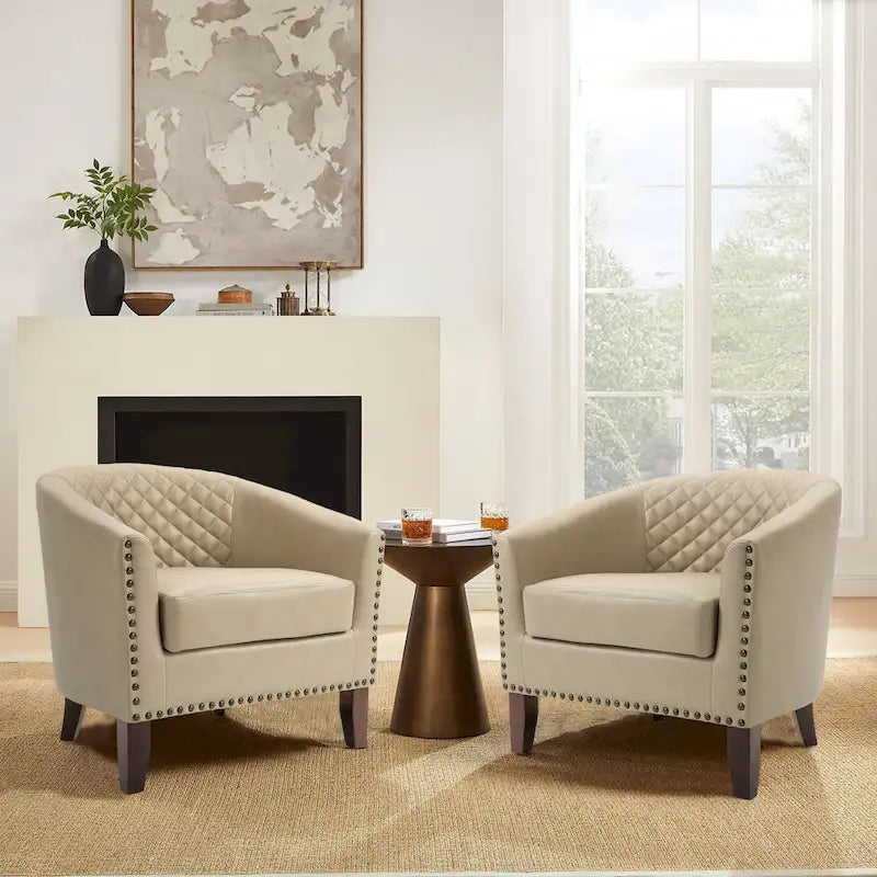 2 Fauteuils d'appoint en cuir végétalien de style tonneau avec garniture cloutée