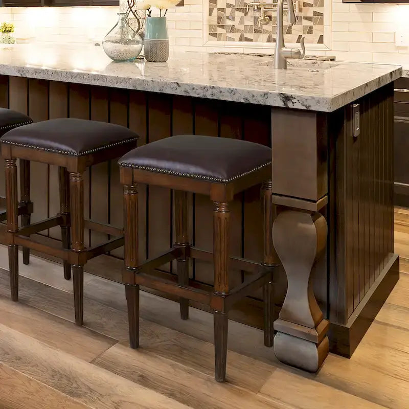 Tabouret de bar carré en bois massif avec assise rembourrée