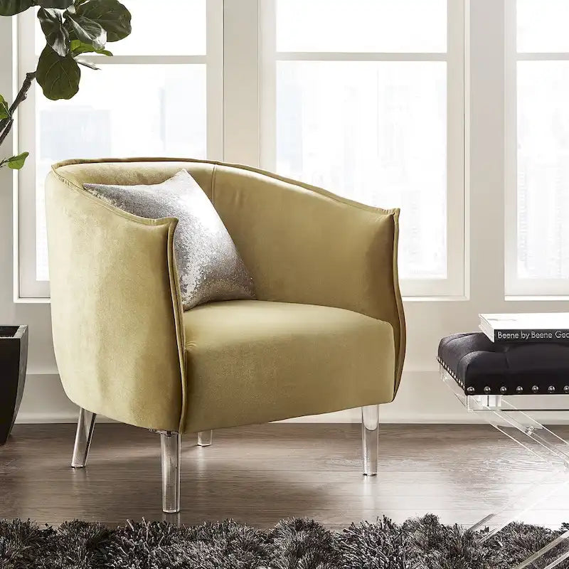 Chaise d'appoint à dossier incurvé en velours et pieds en acrylique