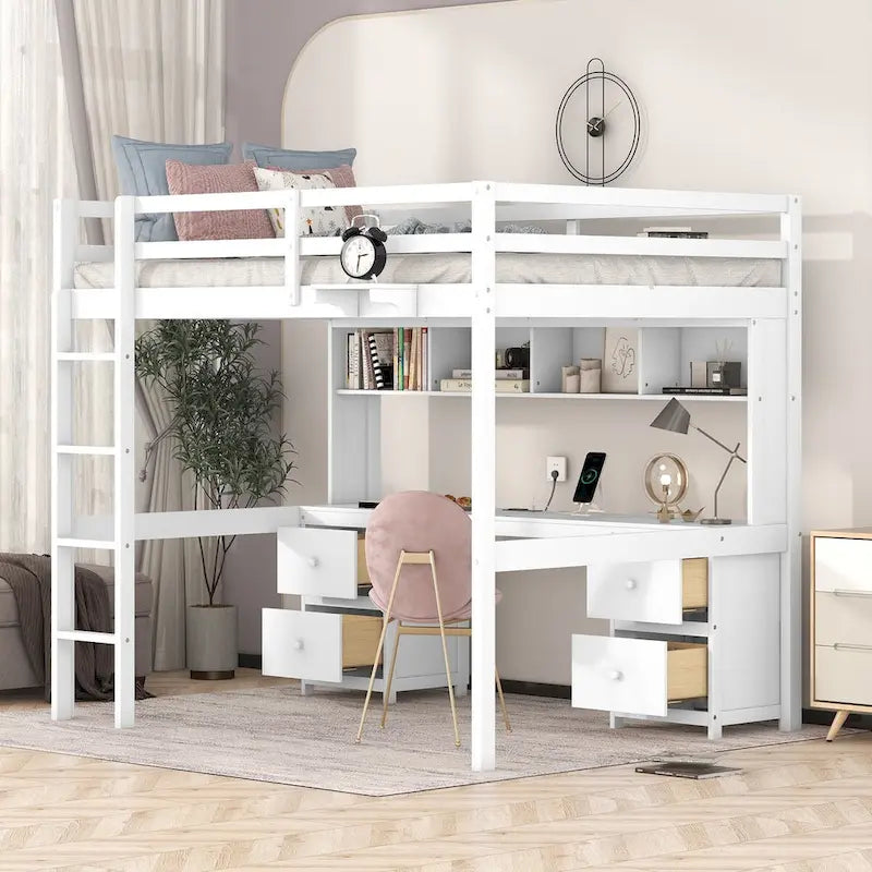 Lit mezzanine pleine grandeur avec bureau et armoires